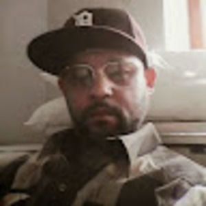 Meet your Posher, Derrick